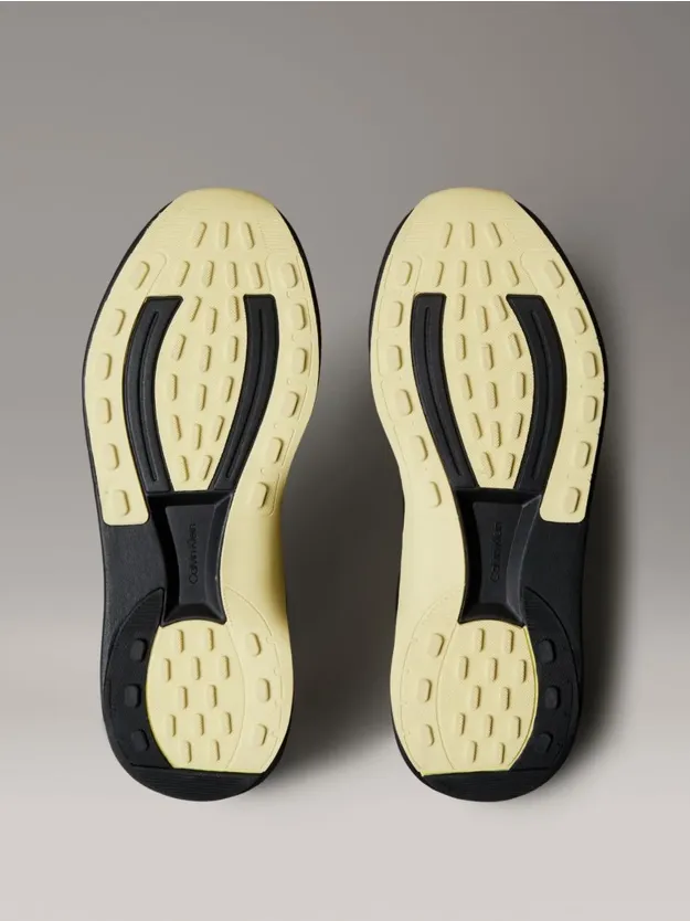 Black/Medieval Forest/Coal/Lime حذاء رياضي خفيف الوزن للغاية من قماش شبكي جيد التهوية