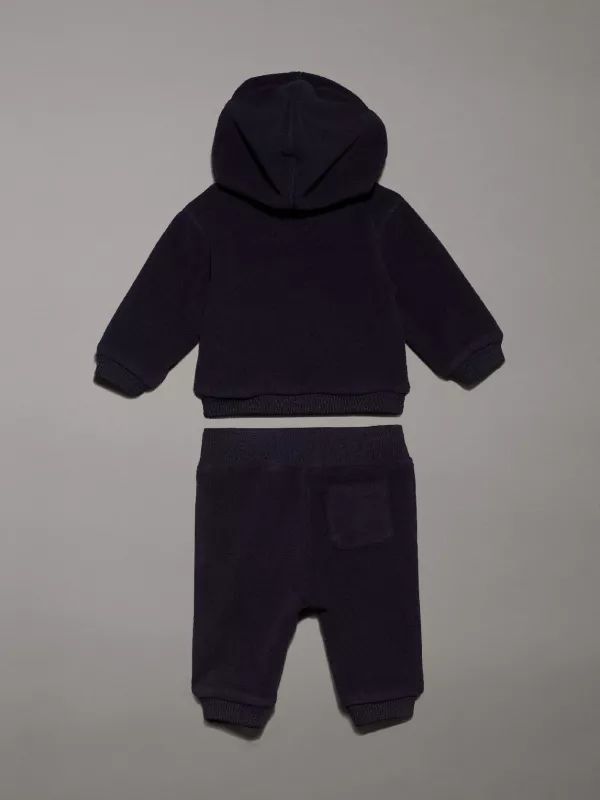 Newborn tracksuit deals